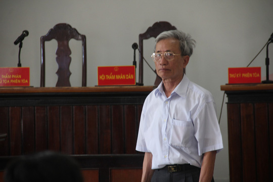 Dâm ô với trẻ em, Nguyễn Khắc Thủy lãnh án 3 năm tù giam Dâm ô với trẻ em, Nguyễn Khắc Thủy lãnh án 3 năm tù giam
