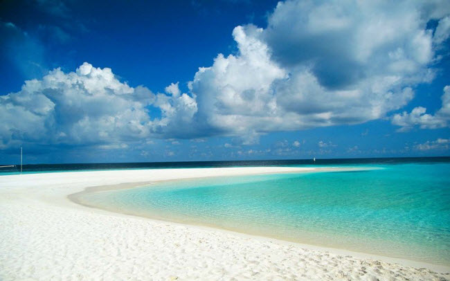 Những bãi biển cát trắng đẹp nhất thế giới - 1