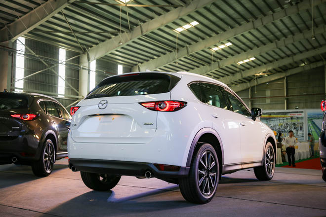 Mazda CX-5 2017 ở Việt Nam: Nên mua phiên bản nào? - 7
