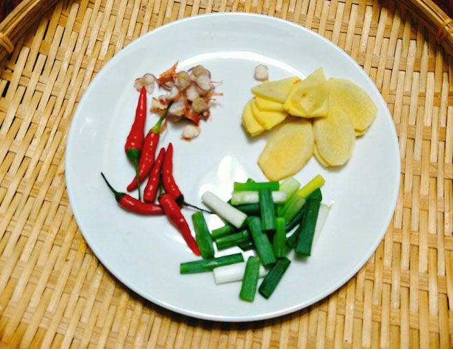 Cá kho dưa chua tóp mỡ đậm đà, béo ngậy vét sạch nồi cơm ngày gió lạnh - 6