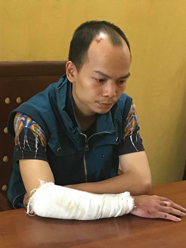 Si mê gái 1 con, lái xe taxi nổi ghen đâm người tình và tình địch Si mê gái 1 con, lái xe taxi nổi ghen đâm người tình và tình địch