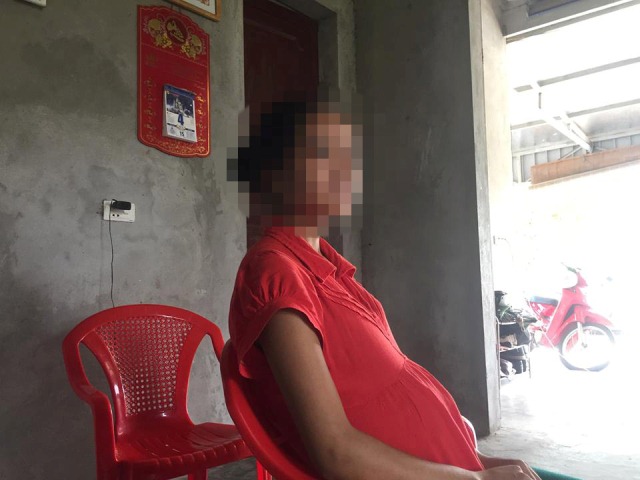 Nữ sinh tố bị bố bạn học cưỡng bức tới có bầu Nữ sinh tố bị bố bạn học cưỡng bức tới có bầu