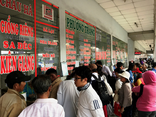 Bến xe Miền Tây: Giá vé xe Tết tăng 40%-60% Bến xe Miền Tây: Giá vé xe Tết tăng 40%-60%