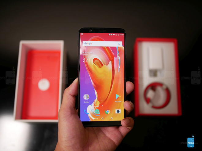 Video đập hộp “Kẻ hủy diệt” mới – OnePlus 5T
