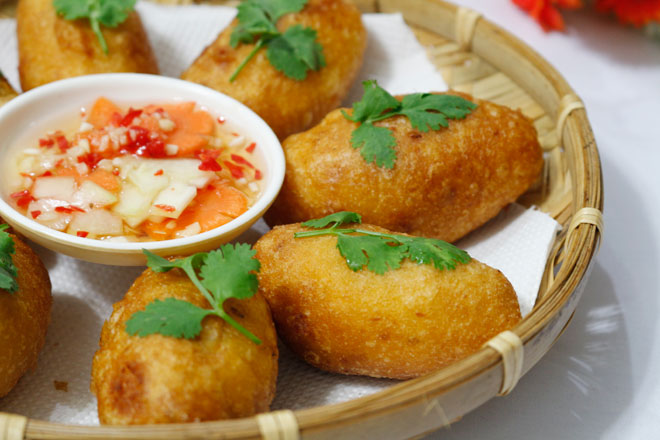 Trời lạnh "thèm vật vã" bánh rán mặn giòn thơm, nóng hổi - 13