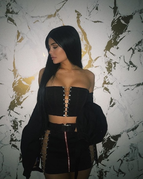 15 khoảnh khắc sexy nhất của hot girl thị phi số 1 Hollywood năm 2017 - 10