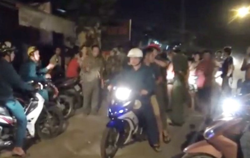 Hỗn chiến trong đêm, 2 người bị chém gục Hỗn chiến trong đêm, 2 người bị chém gục