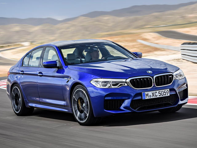 Sedan thể thao BMW M5 2018 có giá 2,3 tỷ đồng Sedan thể thao BMW M5 2018 có giá 2,3 tỷ đồng