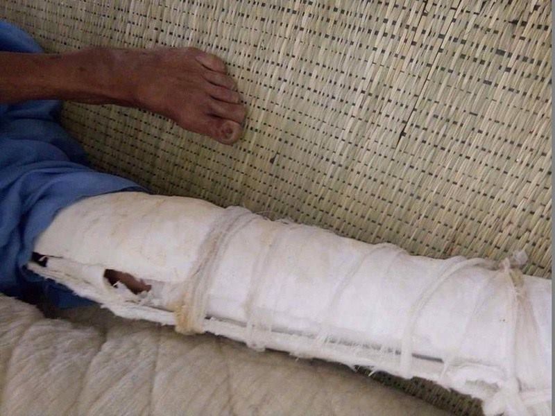 Con đánh cha bầm người, mẻ bánh chè? Con đánh cha bầm người, mẻ bánh chè?