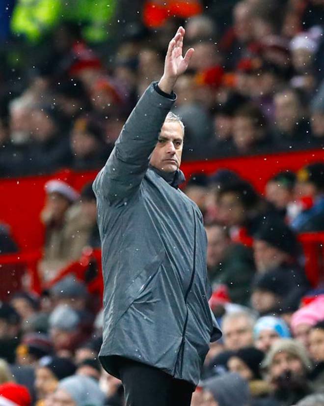 Họp báo MU - Bournemouth: Mourinho giấu vụ ẩu đả, nuôi chí hạ bệ Man City - 2