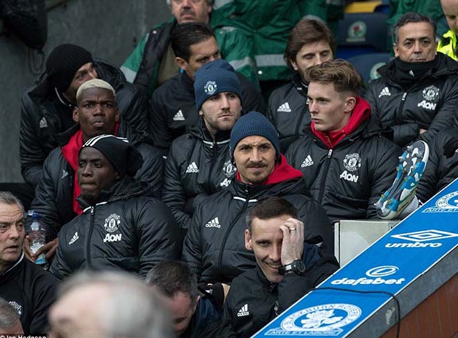 MU rối bời nội bộ: Mkhitaryan, Ibra và ngọn núi lửa chực phun trào MU rối bời nội bộ: Mkhitaryan, Ibra và ngọn núi lửa chực phun trào
