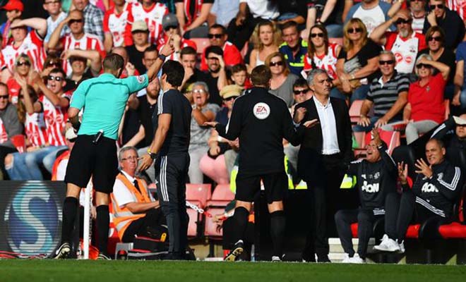 MU khốn lại thêm khó: Âm mưu hại Mourinho ở “chặng hành xác” MU khốn lại thêm khó: Âm mưu hại Mourinho ở “chặng hành xác”
