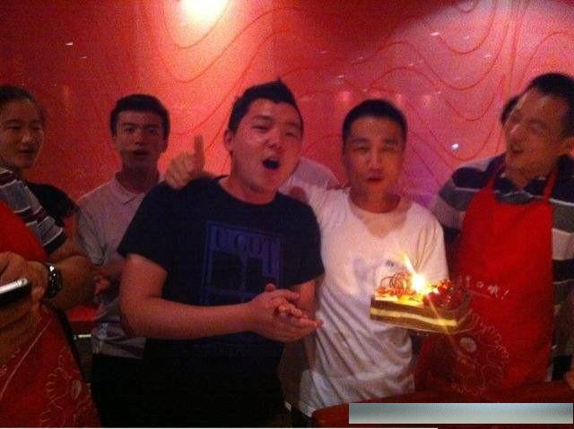 Từ cậu bé nghiện game đến chàng trai kiếm được 44 tỷ khi vẫn là sinh viên - 4