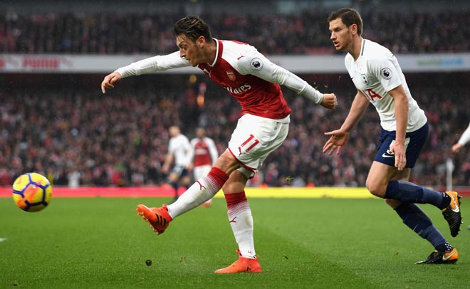 Chuyển nhượng MU: Lộ kế hoạch quảng cáo Ozil về MU Chuyển nhượng MU: Lộ kế hoạch quảng cáo Ozil về MU