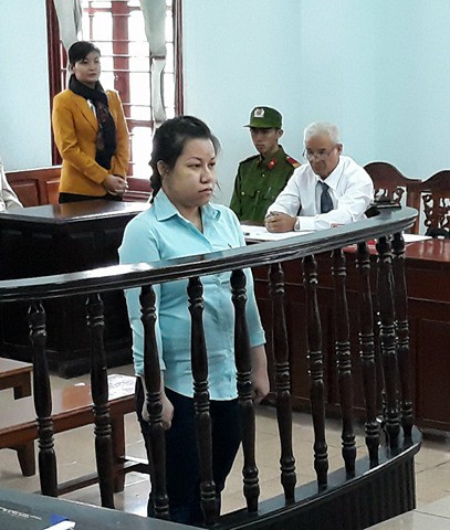 Nữ kế toán trưởng tham ô trên 8 tỉ đồng để... đi làm đẹp Nữ kế toán trưởng tham ô trên 8 tỉ đồng để... đi làm đẹp