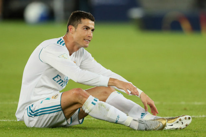 Ronaldo chấn thương trước Siêu kinh điển, Real "lạnh gáy" Ronaldo chấn thương trước Siêu kinh điển, Real "lạnh gáy"