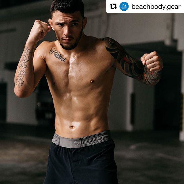Dàn mỹ nam cường tráng gây náo loạn phòng gym ở châu Á - 2