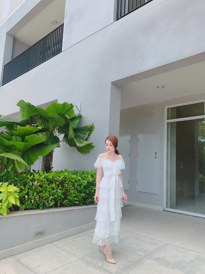 Người tình tin đồn Trường Giang sống thế nào khi có 2 triệu USD? - 13