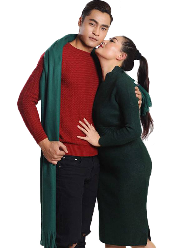 “Búp bê 8X” Triệu Trang e ấp bên trai trẻ kém 9 tuổi - 1
