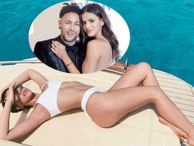 Dàn bồ cũ người mẫu gợi cảm hết phần thiên hạ, Neymar có tiếc nuối?