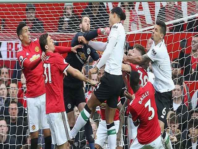 Tranh cãi triệu fan MU: Hận thù Liverpool,