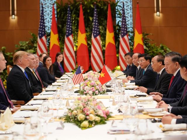 Tiệc trưa của Thủ tướng Việt Nam và Tổng thống Mỹ Trump có gì đặc biệt?