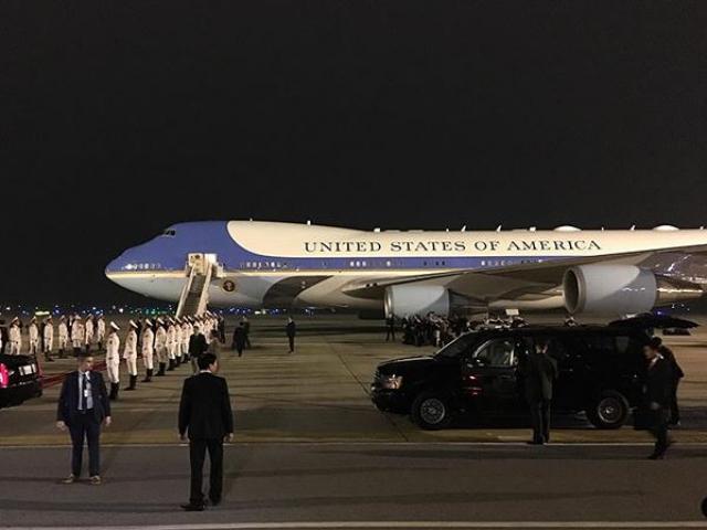 Chuyên cơ Air Force One của Tổng thống Mỹ được bảo vệ thế nào tại Nội Bài?