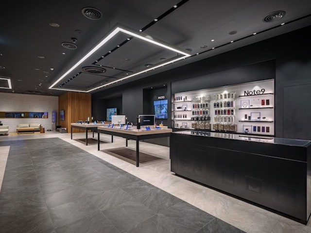 Chỉ sau Đức và Mỹ, Samsung hoàn thành showcase lớn thứ 3 thế giới tại Việt Nam