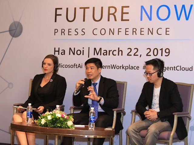 CEO Microsoft Việt Nam: “Nếu chậm chân ứng dụng AI, doanh nghiệp và cả nền kinh tế sẽ đánh mất lợi thế cạnh tranh” CEO Microsoft Việt Nam: “Nếu chậm chân ứng dụng AI, doanh nghiệp và cả nền kinh tế sẽ đánh mất lợi thế cạnh tranh”