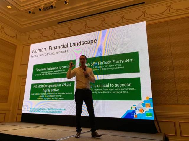 Công nghệ “Google - Fintech”: Vùng đất hứa tiềm năng cho hệ thống vay vốn ngang hàng tại Việt Nam Công nghệ “Google - Fintech”: Vùng đất hứa tiềm năng cho hệ thống vay vốn ngang hàng tại Việt Nam