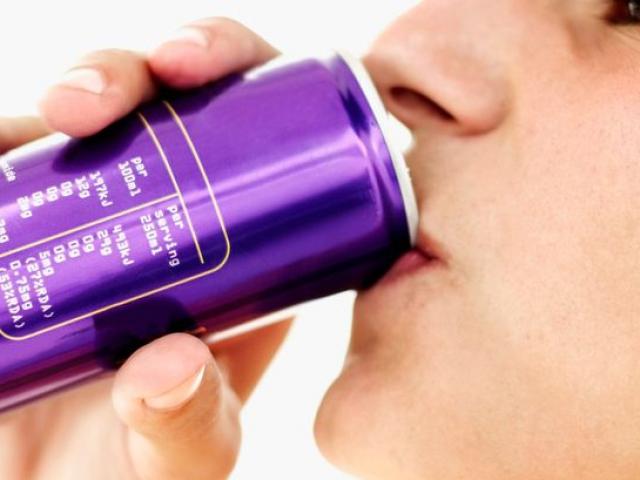 Thầy giáo suýt mất lưỡi vì " nghiện" thứ cực nhiều người thích