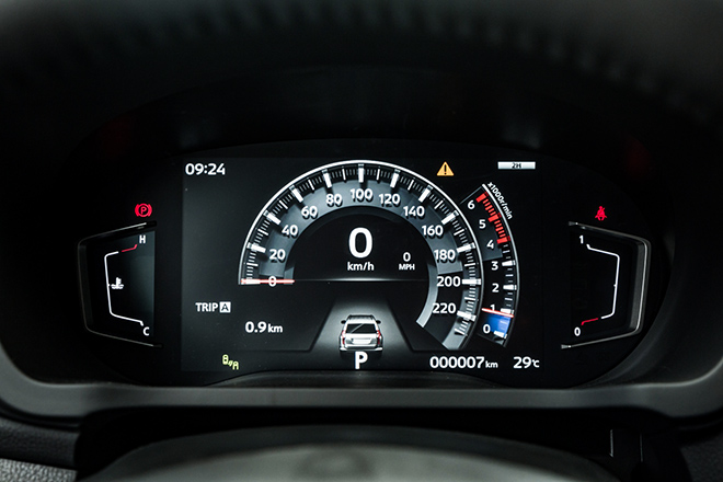 Trải nghiệm xe Mitsubishi Pajero Sport 2020, xứng danh hai chữ Full-Option - 11