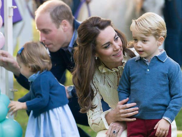 Công nương Anh chia sẻ bí kíp nuôi dạy con cái trong gia đình hoàng gia - 1
