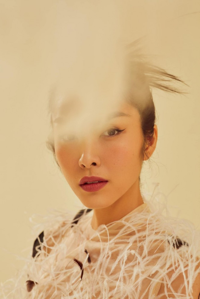 Tăng Thành Hà khiến netizen choáng ngợp với vẻ đẹp tựa nữ thần trong sách ảnh thời trang - 6