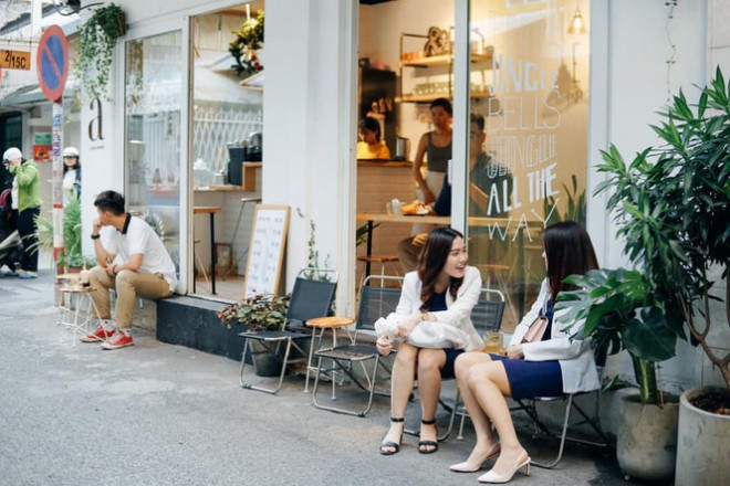Hẹn hò Sài Gòn: Dừng chân nghỉ ngơi tại hai tiệm cà phê xinh xắn ẩn mình trong hẻm nhỏ - 3