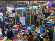 Khung cảnh "chưa từng có" tại chợ đầu mối lớn nhất Hà Nội