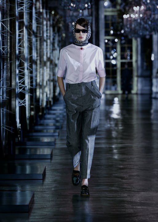 Maria Grazia Chiuri đem cổ tích đến bộ sưu tập mới nhất của Dior 2021 - 2