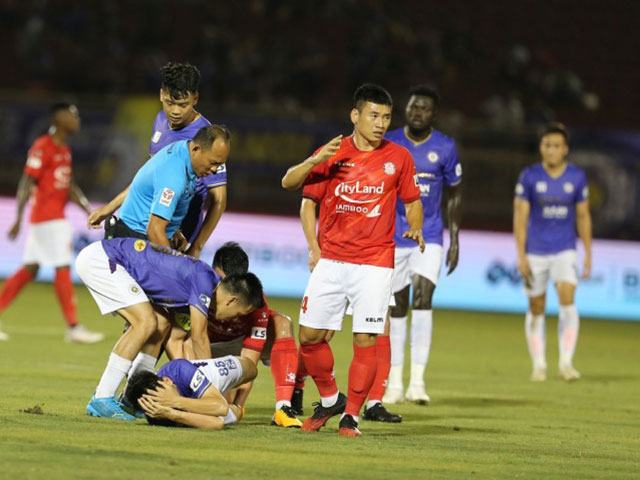 Hoàng Thịnh đốn Hùng Dũng gãy chân, đối mặt án phạt nặng hơn Quế Ngọc Hải Hoàng Thịnh đốn Hùng Dũng gãy chân, đối mặt án phạt nặng hơn Quế Ngọc Hải