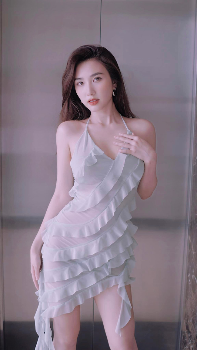 2 fan ruột của tuyển VN hấp dẫn với vẻ ngoài quyến rũ 1