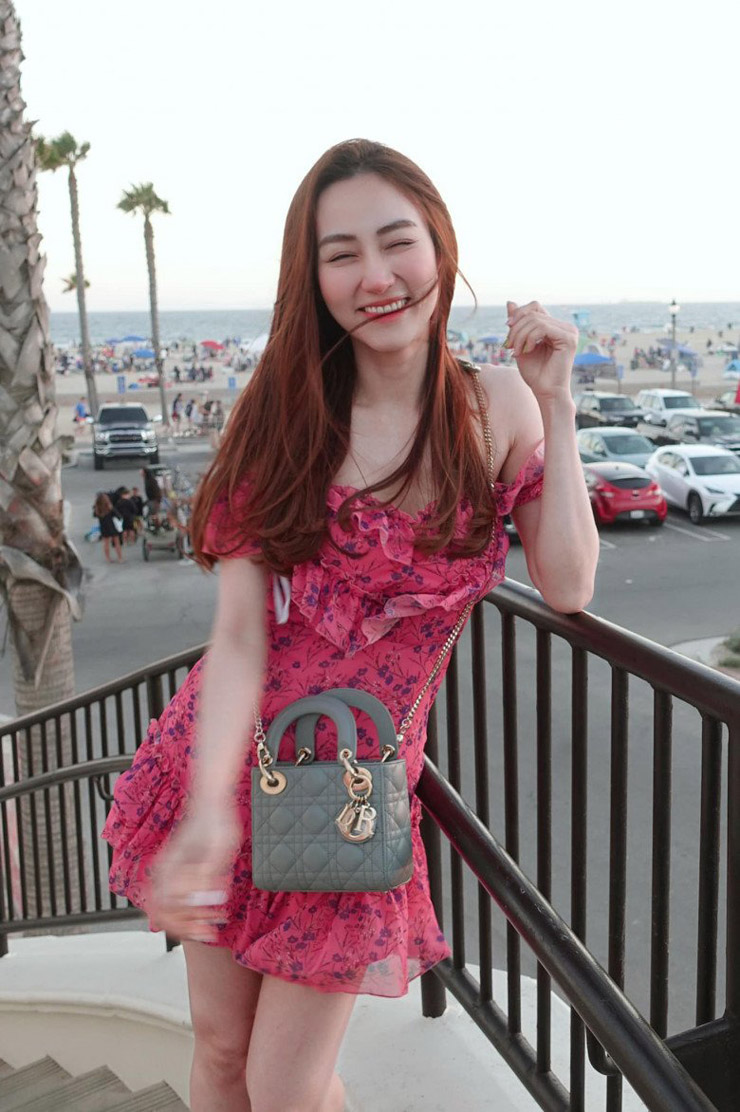 Hoàng Thùy Linh, Ngân Khánh bị gọi là
