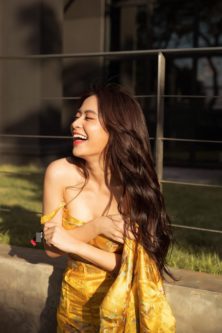 Hoàng Thùy Linh, Ngân Khánh bị gọi là