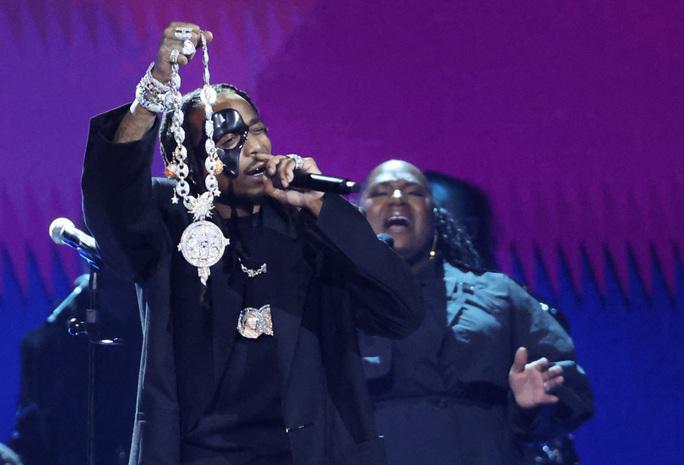 Hai rapper đánh nhau ở hậu trường Grammy 2023 - 2