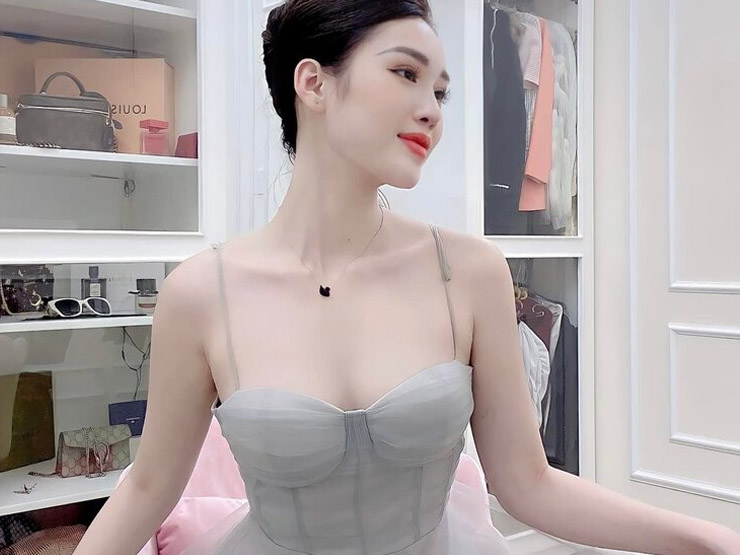 Đôi bạn thân là tiếp viên hàng không, MC thể thao “gây sốt“ vì xinh đẹp, 3 vòng chuẩn