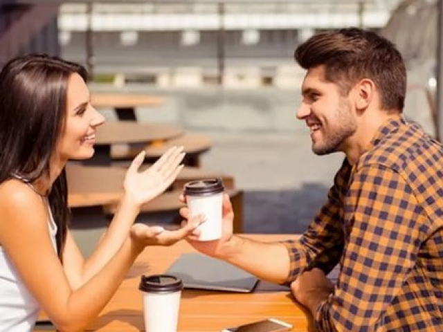 Yêu nhau được 4 tháng mà vẫn không biết tên người yêu, cô gái chọn giải pháp thế nào? Yêu nhau được 4 tháng mà vẫn không biết tên người yêu, cô gái chọn giải pháp thế nào?