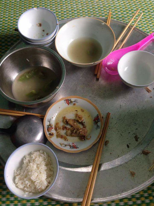 ua nuoc mat voi "com thua canh can" nha chong de phan - 4