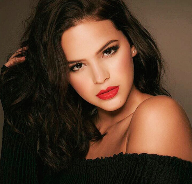 Mỹ nhân khiến danh thủ Neymar và Justin Bieber suýt "tẩn" nhau - 4