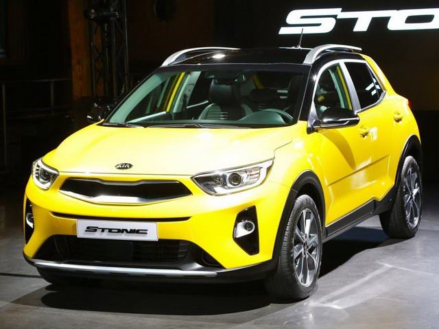 SUV cỡ nhỏ Kia Stonic chính thức trình làng - 1