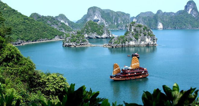 Không chỉ có mỗi Hạ Long mà Quảng Ninh còn có vô vàn điểm du lịch cực hấp dẫn - 1