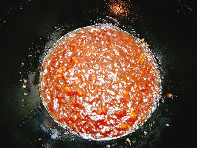 Chua chua ngọt ngọt món tôm sốt tương cà siêu hấp dẫn - 6