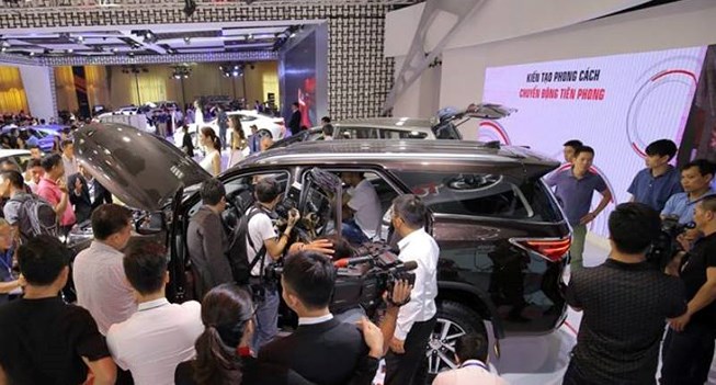 Ô tô Indonesia nhập về VN giá chưa tới 240 triệu đồng/xe - 1